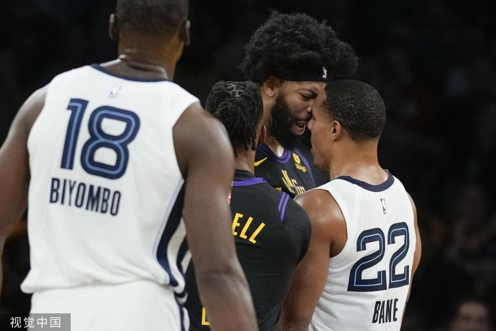 而她的传奇 而她的传奇