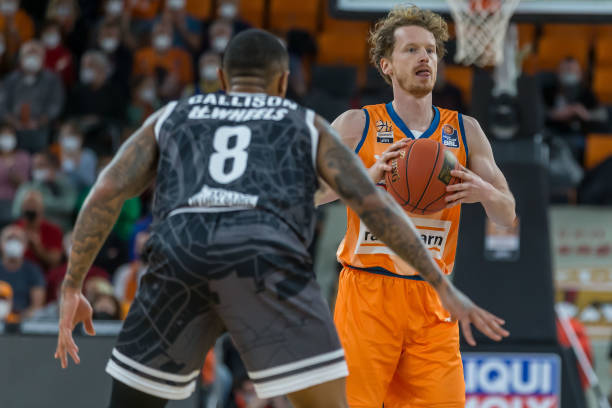 发挥个人优 发挥个人优