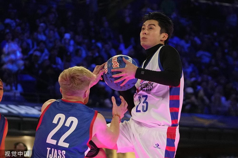 威胁射门 威胁射门